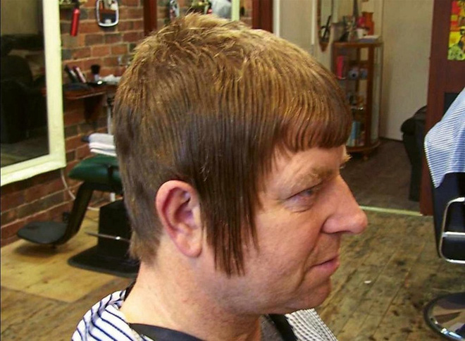 20 kiểu đầu độc dị chứng minh đừng ai dại mà làm phật lòng anh thợ cắt tóc những khi muốn thay đổi diện mạo mới - Ảnh 14.