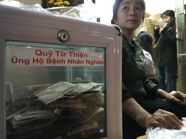 “Bữa ăn 2.000 đồng” ấm tình người giữa mùa đông Hà Nội - Ảnh 8.