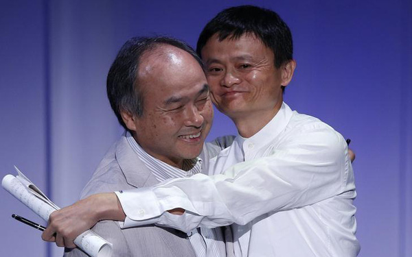 Biến 20 triệu USD thành 135 tỷ USD khi đầu tư vào Alibaba, Masayoshi Son được Jack Ma động viên sau biến cố với WeWork, Uber: Chúng ta điên nhưng không ngu dốt - Ảnh 1.