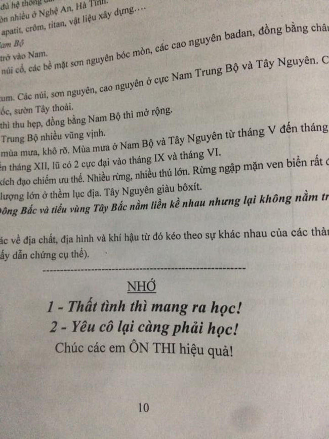 Đang làm bài kiểm tra đọc được lời nhắn nhủ của thầy giáo, học sinh chưa kịp vui thì chưng hửng vì pha troll cực mạnh - Ảnh 3.