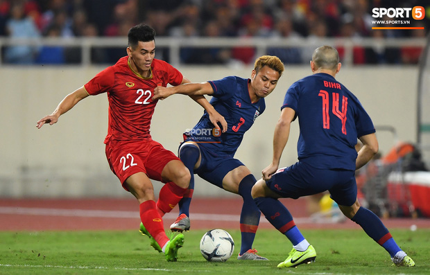 Cầu thủ Thái Lan đá hỏng penalty trên sân Mỹ Đình hôm 19/11 vừa ghi bàn giúp Yokohama vô địch quốc gia Nhật Bản, lập kỷ lục đáng tự hào cho bóng đá Đông Nam Á - Ảnh 4.
