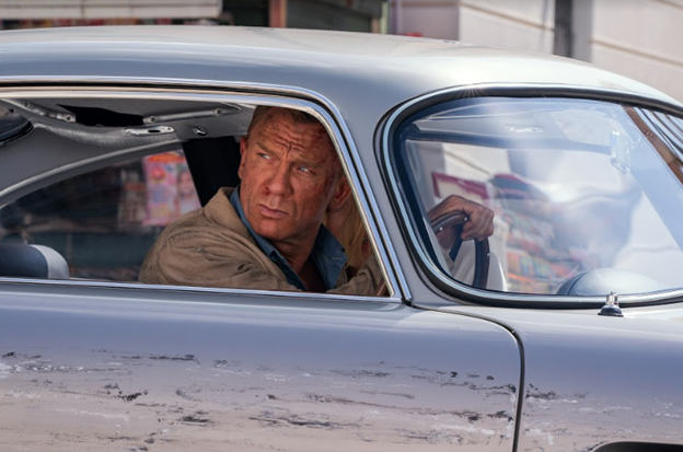 Daniel Craig tái xuất ngoạn mục trong trailer đầu tiên của bom tấn 007 Không phải lúc chết - Ảnh 4.