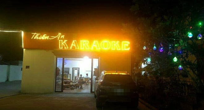 Bí ấn trong những quán karaoke vùng ven đô đất Cảng - Ảnh 1.