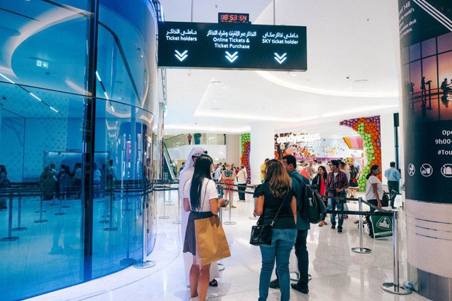 Bỏ 40 USD lên toà nhà cao nhất thế giới ở Dubai, du khách ước mình không mua vé - Ảnh 2.
