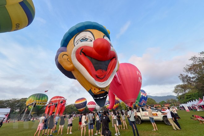 Hút mắt với lễ hội khinh khí cầu rực rỡ sắc màu tại Malaysia - Ảnh 4.