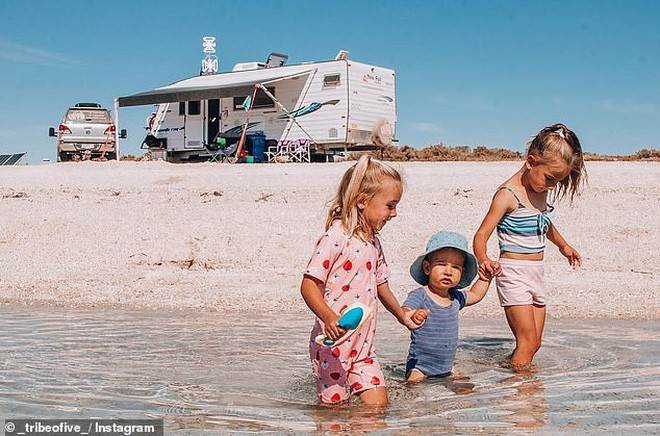 Đời không là mơ: Gia đình Úc vật lộn trở về cuộc sống thực sau 1 năm rong ruổi khắp nước trên xe tải - Ảnh 5.