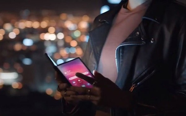 Samsung xác nhận thời điểm chiếc smartphone màn hình dẻo của mình ra mắt chính thức - Ảnh 2.