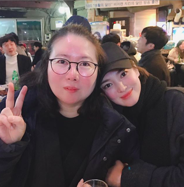 Song Hye Kyo tái xuất cực xinh đẹp trên Instagram nhưng netizen đồng loạt khủng bố bằng câu hỏi liên quan tới Song Joong Ki - Ảnh 1.