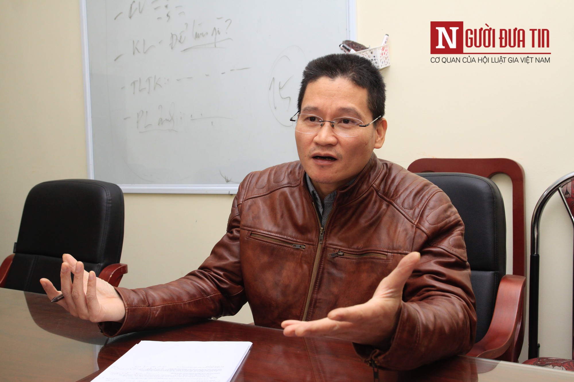 Chuy&ecirc;n gia hướng dẫn h&oacute;a v&agrave;ng đ&uacute;ng c&aacute;ch khi c&uacute;ng rằm th&aacute;ng Gi&ecirc;ng - Ảnh 1.