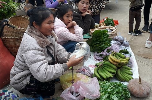 Chợ phiên Na Mèo ngày cuối năm: Nơi có nhiều loại tiền nhất - Ảnh 5. Chợ phiên Na Mèo ngày cuối năm: Nơi có nhiều loại tiền nhất - Ảnh 5.
