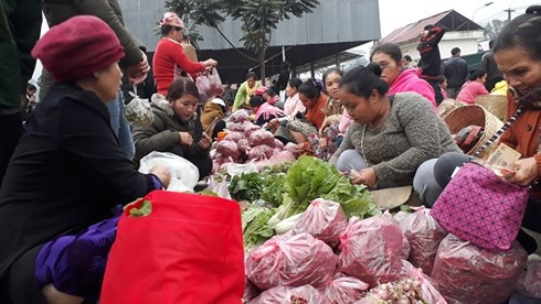 Chợ phiên Na Mèo ngày cuối năm: Nơi có nhiều loại tiền nhất - Ảnh 8. Chợ phiên Na Mèo ngày cuối năm: Nơi có nhiều loại tiền nhất - Ảnh 8.