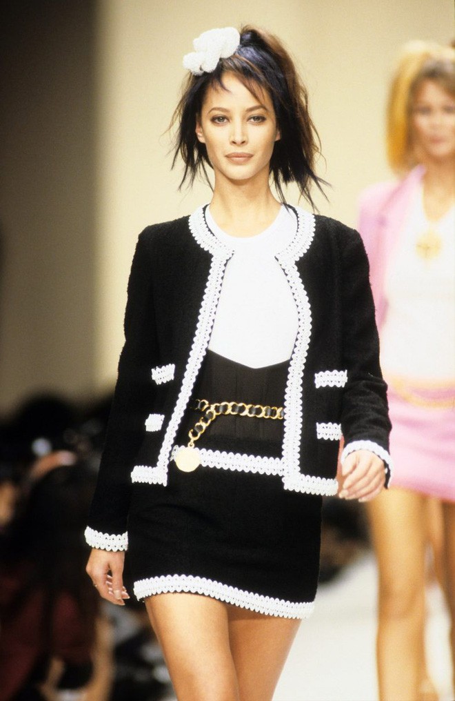 Nếu không có Karl Lagerfeld, Chanel đã không trở thành một đế chế bất bại như ngày hôm nay - Ảnh 4.