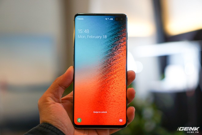 Trên tay Galaxy S10 và S10+: Bước ngoặt mới trong thiết kế smartphone - Ảnh 1.