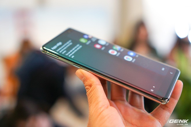 Trên tay Galaxy S10 và S10+: Bước ngoặt mới trong thiết kế smartphone - Ảnh 4.