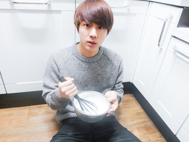 Thèm thuồng điểm qua những món ăn mà BTS Jin từng chế biến mới thấy vị thực thần này giỏi nấu ăn đến mức nào - Ảnh 11.