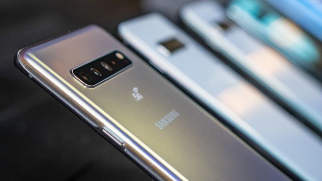 Tư duy Samsung đã thay đổi: Không còn chạy đua vũ trang mà tập trung mang đến trải nghiệm tốt nhất - Ảnh 2.