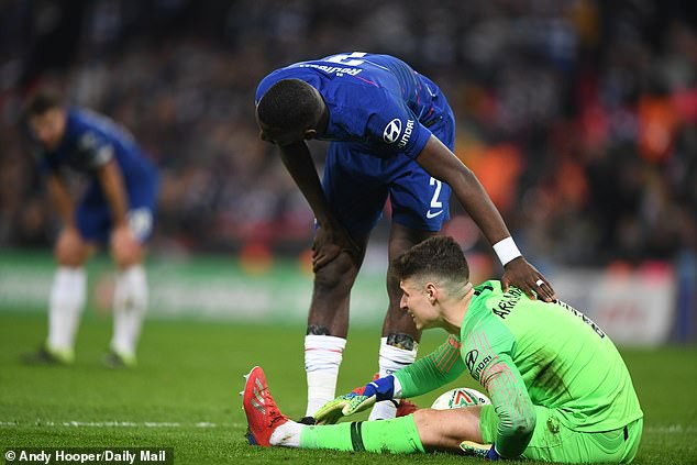 Đằng sau màn bật thầy của Kepa là một Chelsea trong cơn đại loạn - Ảnh 1.