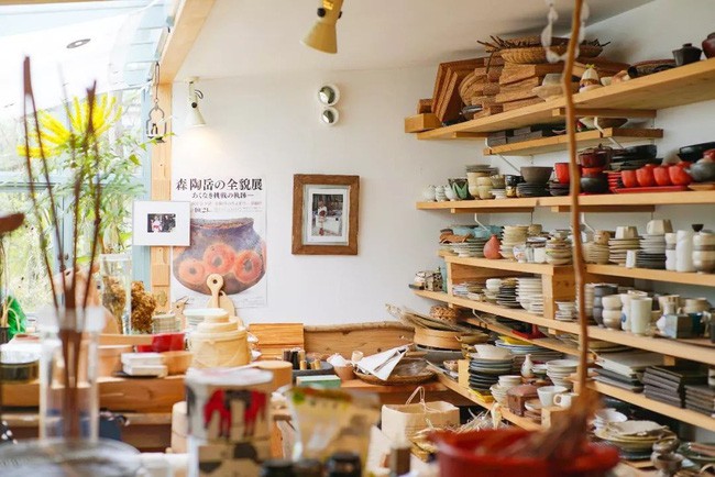 Cụ bà 76 tuổi yêu thích đọc sách, nấu ăn, sống gần thiên nhiên trong ngôi nhà thôn quê rộng 400m² ở Nhật Bản - Ảnh 17.