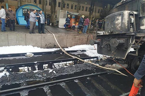 Cháy lớn tại nhà ga Ai Cập, ít nhất 60 người thương vong - Ảnh 2.
