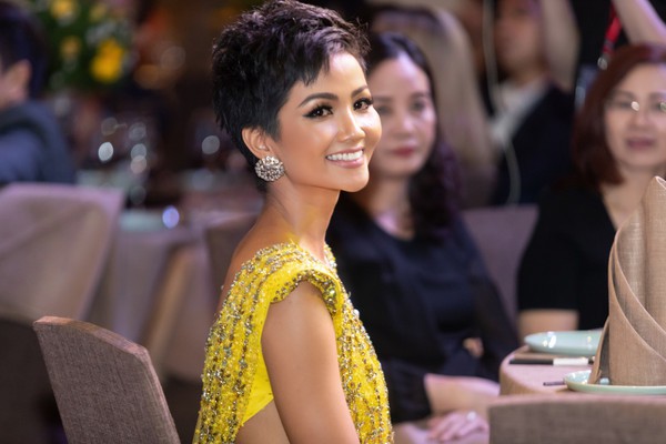 SỐC: HHen Niê rớt khỏi Top 5 Hoa hậu của các hoa hậu, fan Việt tiếc nuối giấc mơ cú đúp danh hiệu vàng - Ảnh 1.
