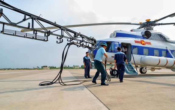 Trung đoàn không quân 917: Triển khai đồng bộ kế hoạch trực sẵn sàng chiến đấu - Ảnh 6.