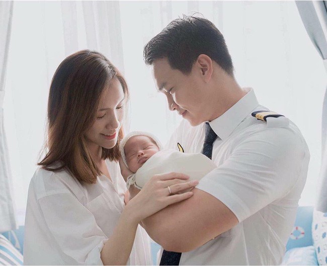 Hạnh phúc viên mãn ở tuổi 28, em gái Thùy Lâm là minh chứng: Thanh xuân của phụ nữ bắt đầu khi có con - Ảnh 8.