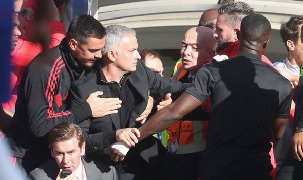 Khi không là Người đặc biệt nữa, Mourinho còn lại những gì? - Ảnh 6.