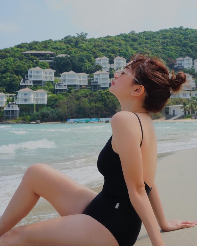 Không cần đến hè, hot girl Việt giờ diện bikini khoe dáng quanh năm: Không có sexy nhất, chỉ có sexy hơn! - Ảnh 2.