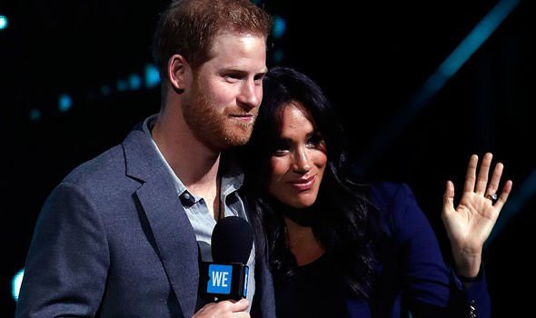 Bạn thân của Meghan tiết lộ gây sốc về cuộc sống vợ chồng của nàng dâu hoàng gia trong cung điện, không như những gì mọi người tưởng tượng - Ảnh 1.