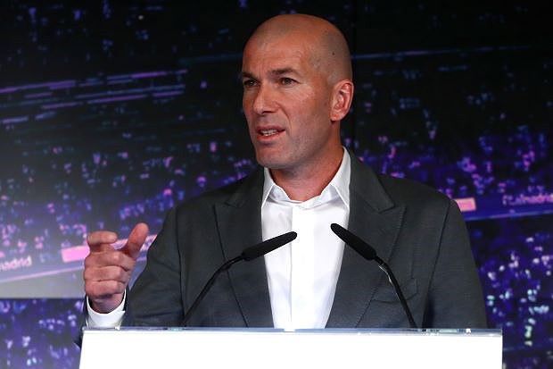Zidane quay lại Real Madrid là ‘dính đòn’? - Ảnh 2.