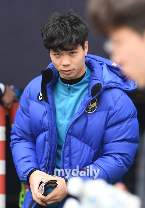 Công Phượng dự bị ở Incheon United và lời khuyên ngược dòng dư luận của HLV Park Hang-seo - Ảnh 1.