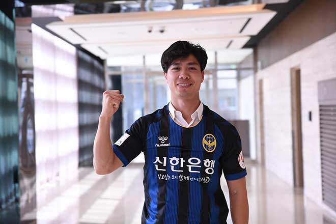 HLV Graechen tắt tivi chỉ sau 30 phút ở trận Incheon United cho Công Phượng vào câu giờ - Ảnh 1.