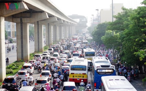 Cấm xe cả tuyến dài là phản khoa học, khổ sở cho người dân - Ảnh 1.