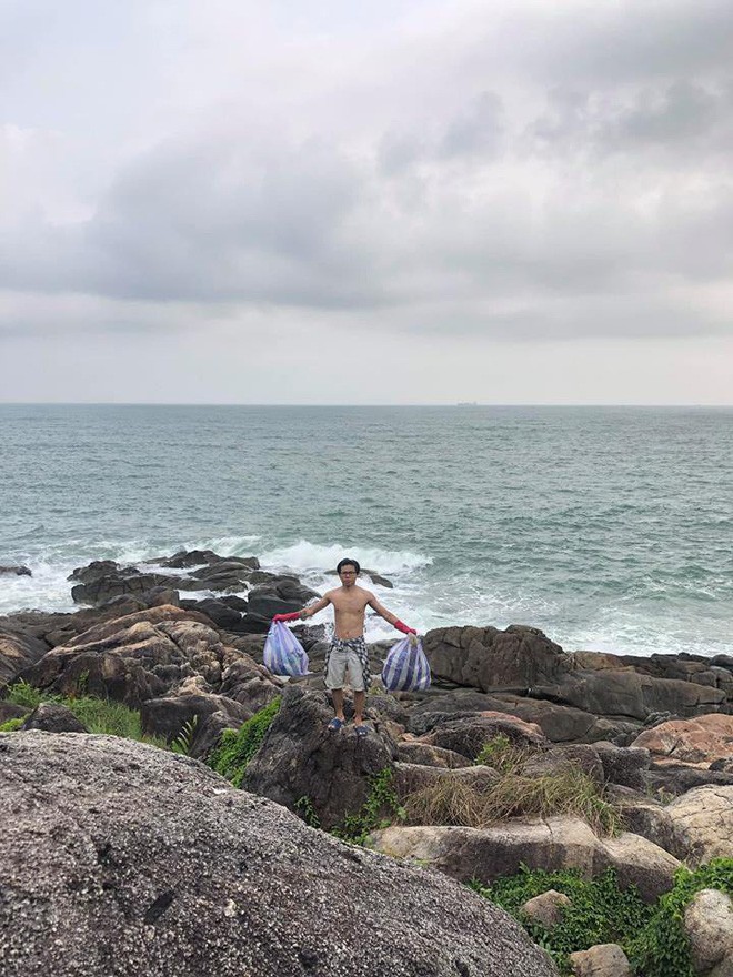 Thử thách dọn rác tại đảo Sơn Trà: Trả lại một bãi đá hoang sơ từ biển rác, tuyên truyền ý nghĩa về du lịch có trách nhiệm - Ảnh 5.