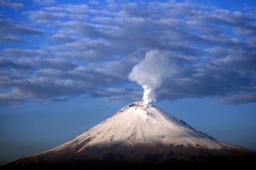 UFO xuất hiện ở dãy núi Alps, Thụy Sĩ? - Ảnh 2.