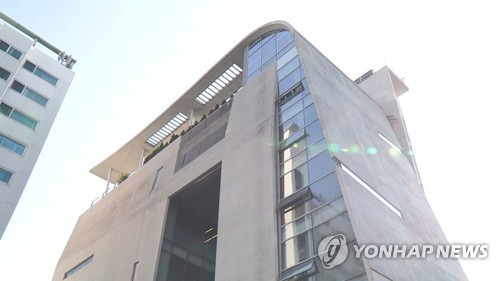 NÓNG: 100 thanh tra đồng loạt ập vào trụ sở chính YG Entertainment vào hôm nay, tiến hành cuộc điều tra thuế đặc biệt - Ảnh 2.