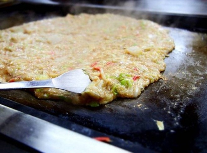 Có đến Nhật Bản thì đừng nhầm bánh xèo okonomiyaki với món này kẻo tẽn tò - Ảnh 4.
