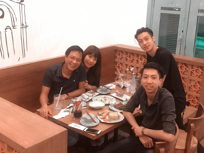 Vợ kém 16 tuổi của Trọng Trinh: Biết chồng đóng cảnh nóng, dò hỏi ngày, bí mật đến xem - Ảnh 5. Vợ kém 16 tuổi của Trọng Trinh: Biết chồng đóng cảnh nóng, dò hỏi ngày, bí mật đến xem - Ảnh 5.