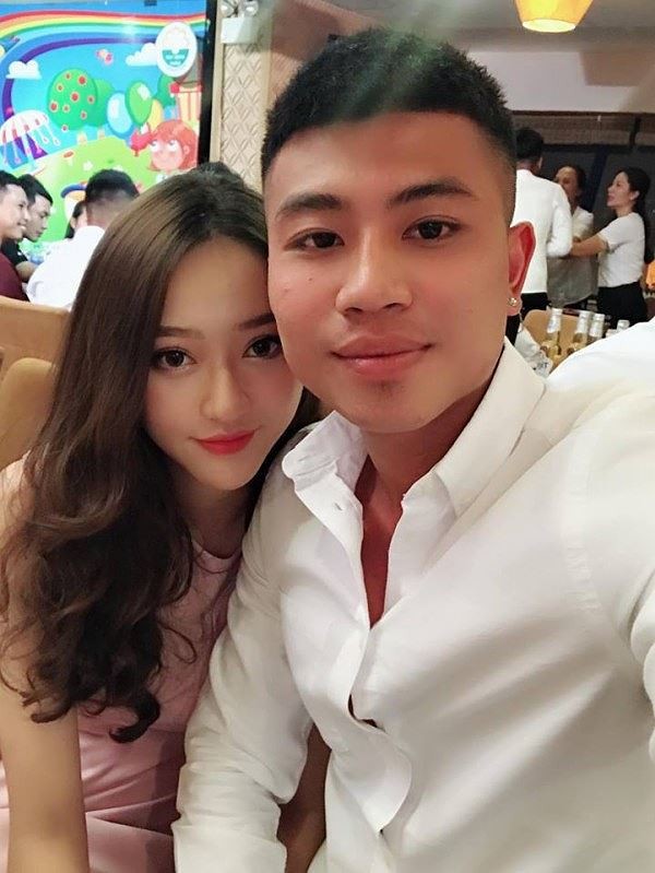 Chuyện tình lãng mạn giữa Đinh Thanh Bình và bạn gái xinh như hoa hậu - Ảnh 3.