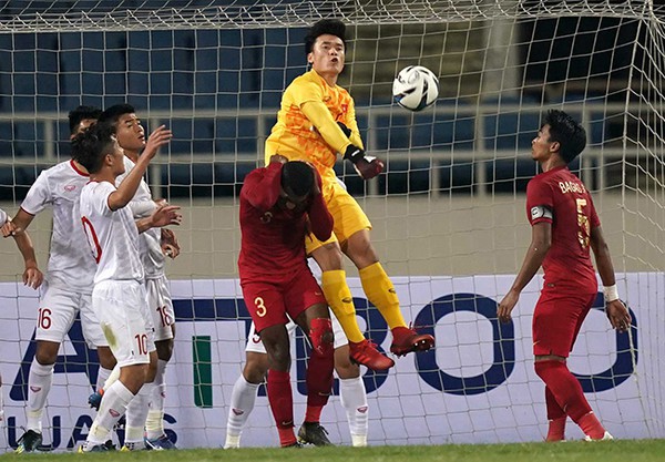 U23 Việt Nam-U23 Thái Lan: Nỗi lo Bùi Tiến Dũng - Ảnh 1.