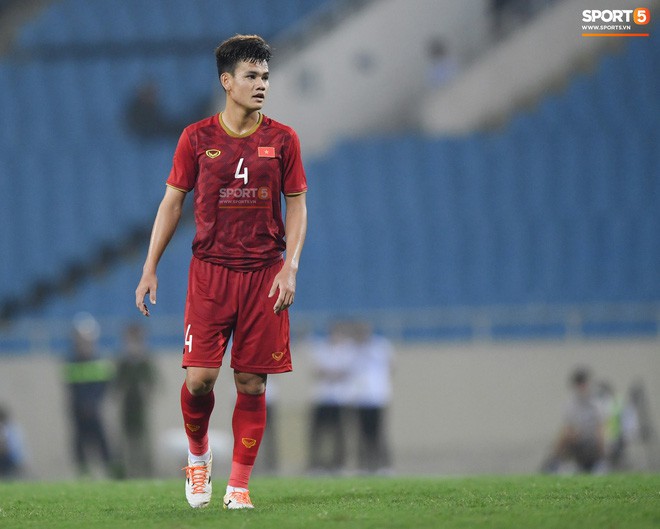Tuyển thủ U23 Việt Nam nhận tin không vui ngày trở về CLB Bình Dương - Ảnh 1.
