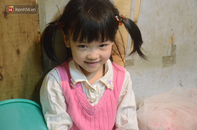 Gặp bé gái 6 tuổi phối quần áo cũ cực chất ở Hà Nội: Nhút nhát, đáng yêu và uớc mơ làm người mẫu - Ảnh 12.