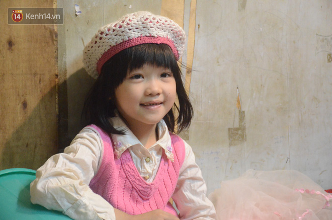 Gặp bé gái 6 tuổi phối quần áo cũ cực chất ở Hà Nội: Nhút nhát, đáng yêu và uớc mơ làm người mẫu - Ảnh 13.