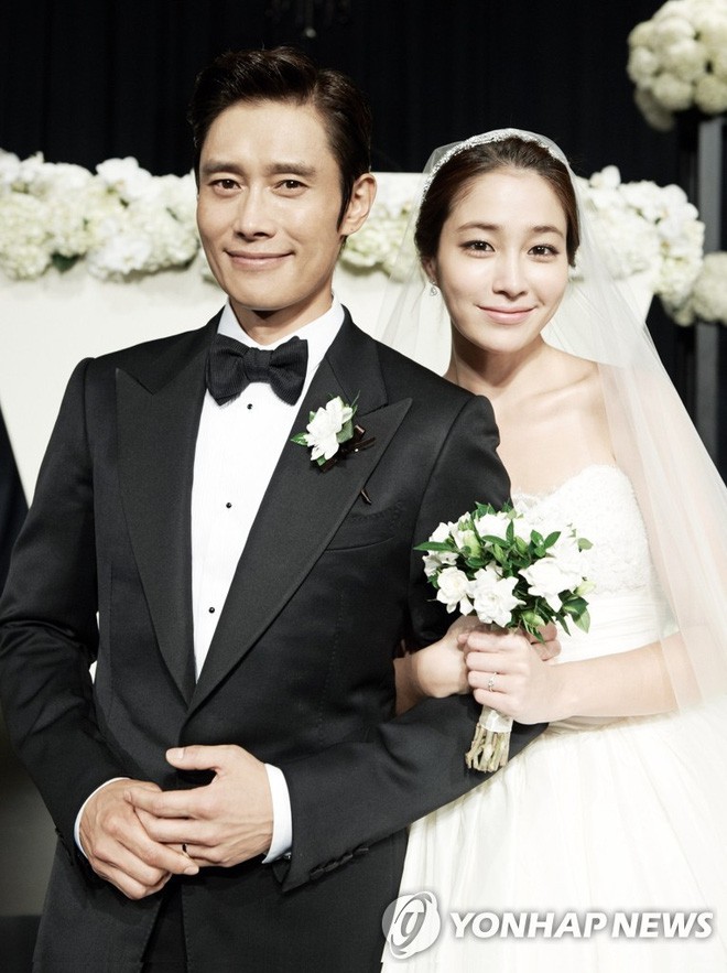 Khi Song Hye Kyo đau đầu vì bị đồn ly hôn, tình cũ khoe ảnh hạnh phúc bên mỹ nhân Vườn sao băng và con nhỏ - Ảnh 7.
