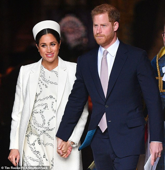 Meghan bị trợ lý lâu năm của Nữ hoàng Anh cảnh báo đừng cố tỏ ra thông minh cùng lời khuyên được cư dân mạng đồng tình ủng hộ - Ảnh 3.