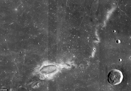 Bí ẩn dấu ấn tối và xoáy ánh sáng trên Mặt trăng - Ảnh 3.