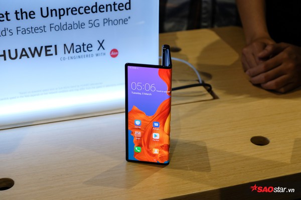 Trên tay điện thoại gập Huawei Mate X đầu tiên tại Việt Nam - Ảnh 10.