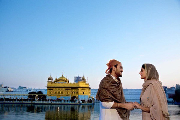 Thì ra chú rể tỷ phú Ấn Độ trong đám cưới xa hoa bậc nhất với 7 ngày ở Phú Quốc không chỉ siêu giàu mà còn cực ngôn tình thế này - Ảnh 10.