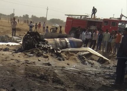 Tiêm kích MiG-21 Ấn Độ vừa rơi gần biên giới Pakistan - Thảm kịch mới nhất sau vụ bắn hạ F-16 - Ảnh 2.