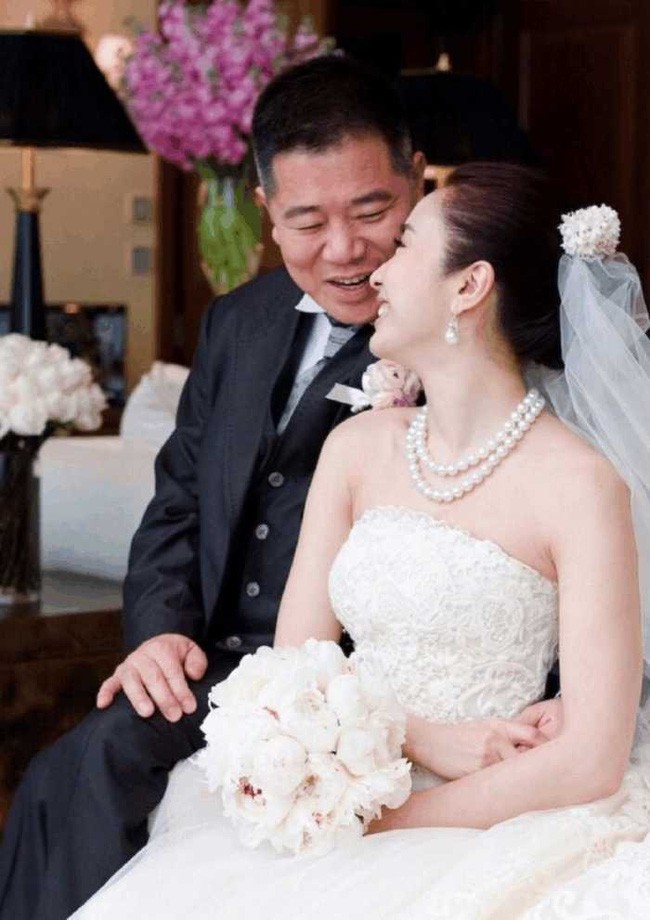 Bỏ sự nghiệp cưới chồng già, Lê Tư từng khiến công chúng tiếc nuối nhưng giờ thành bà hoàng, “ăn đứt” Hoa đán TVB cùng thời - Ảnh 4.